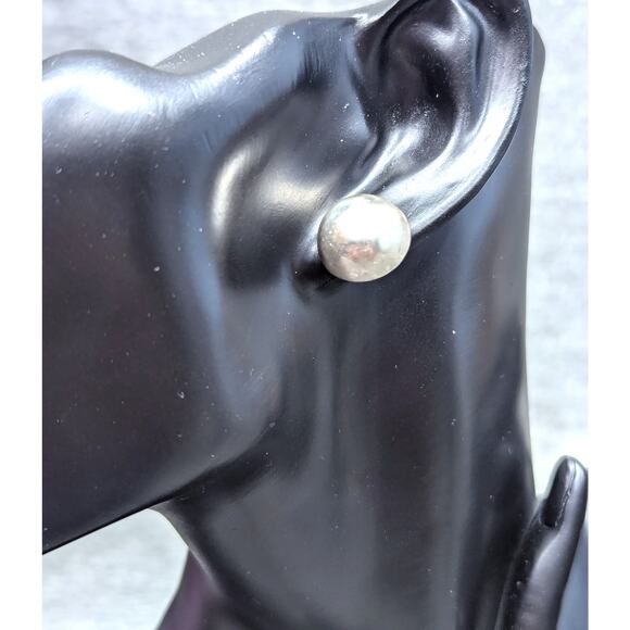 Vintage SU Earrings, 925 Sterling Silver, Butterfly Back, Puffy Round, Thailand - Picture 1 of 4